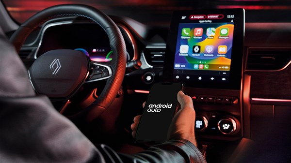 Renault Arkana E-Tech full hybrid - multimédia rendszer és konnektivitás